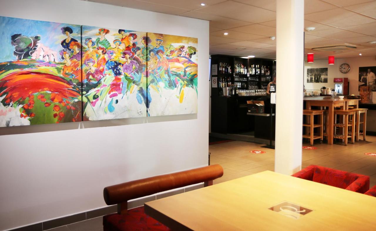 Le Quarre Hotel Bistrot Bruguieres Exterior foto